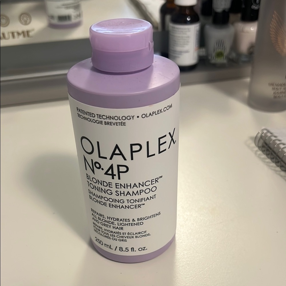 OLAPLEX No.4P Blonde Enhancer Toning Shampoo - Purple